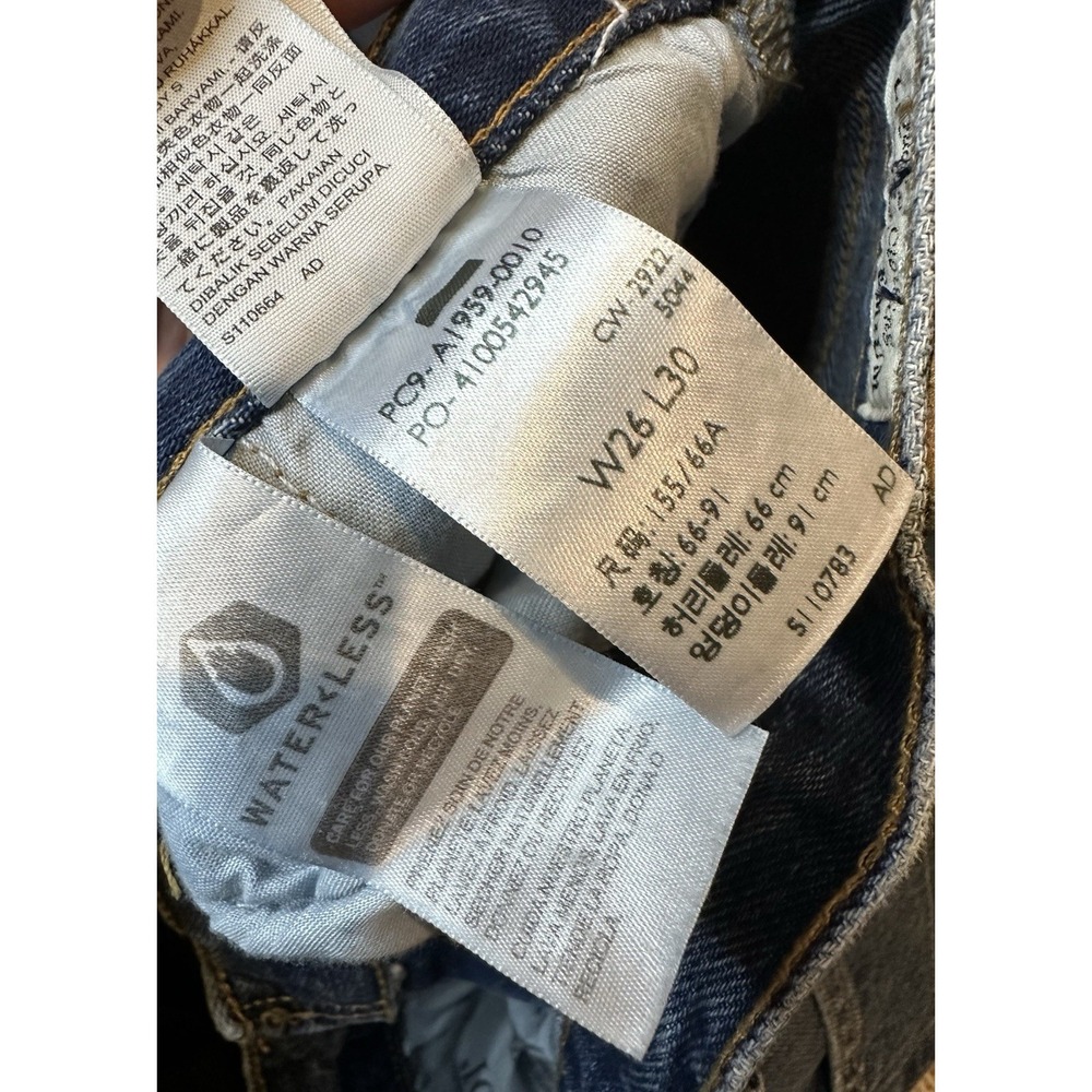 Levi's Women's 501 Mid Rise Button Fly Distressed Straight Leg Size 26 - Picture 5 of 10